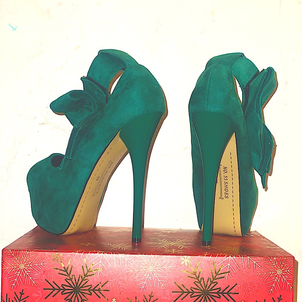 NO.55 shoes green platform heels size 8 US